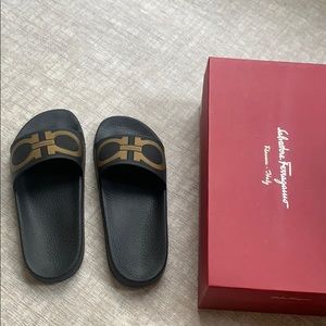 Salvatore Ferragamo Size 7 Women’s Slides!